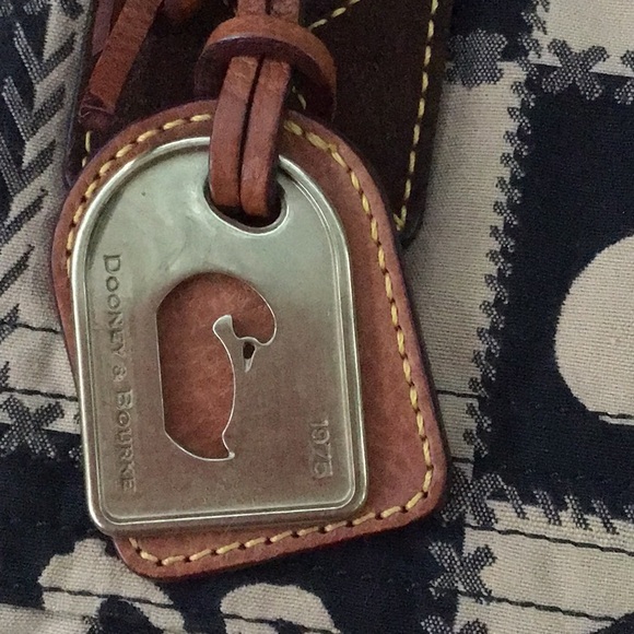 EUC Dooney&Bourke bag - Picture 3 of 5
